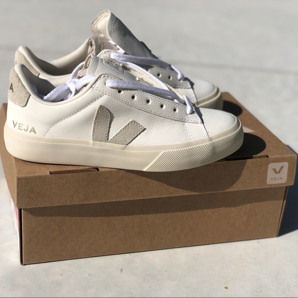 Veja Campo Chrome Free Low Top Sneakers New w/Box, US size 6